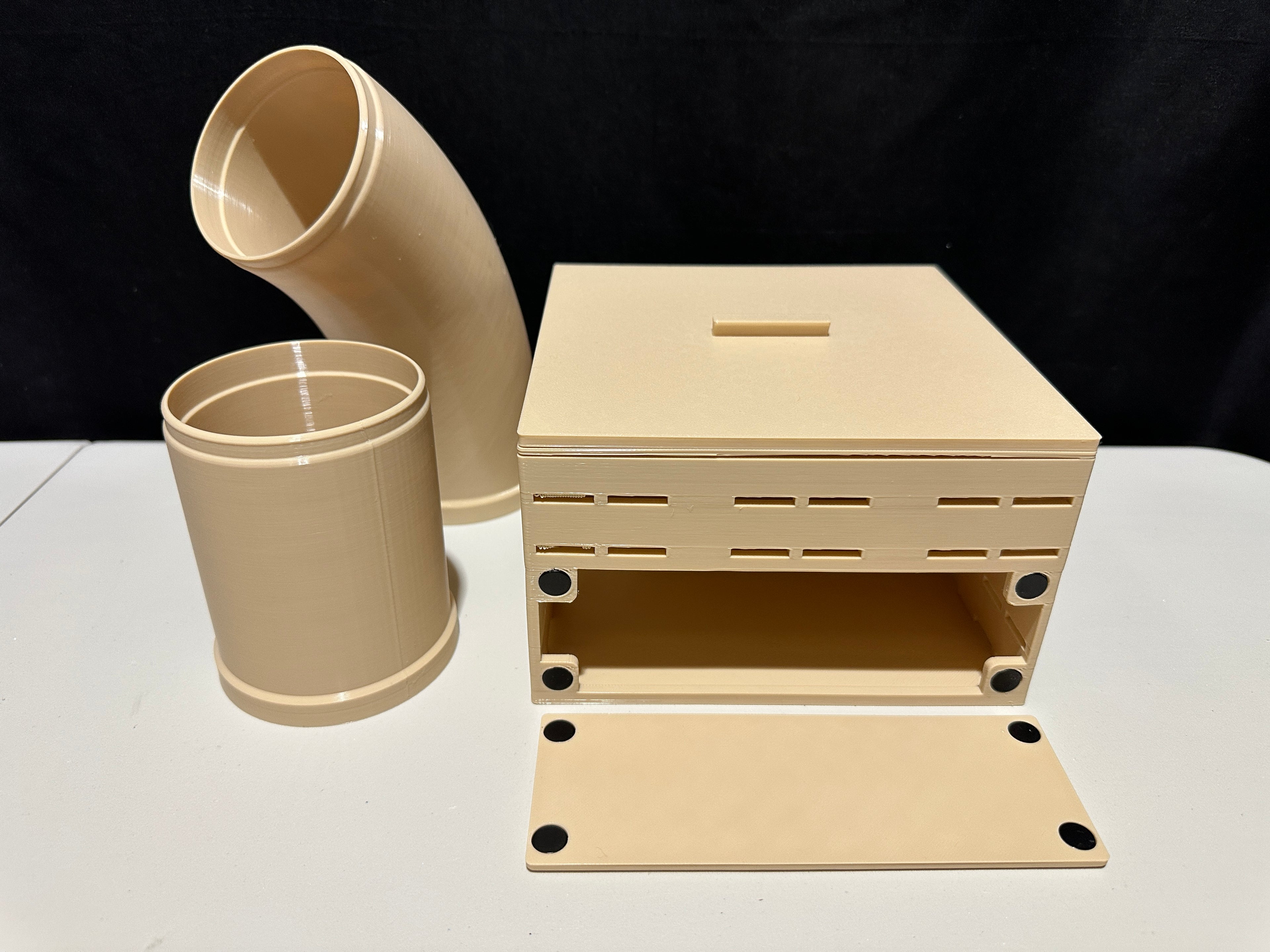Underground Humid Hide for Reptiles with Modular Tunnels – Buried Hide for Shedding Support
