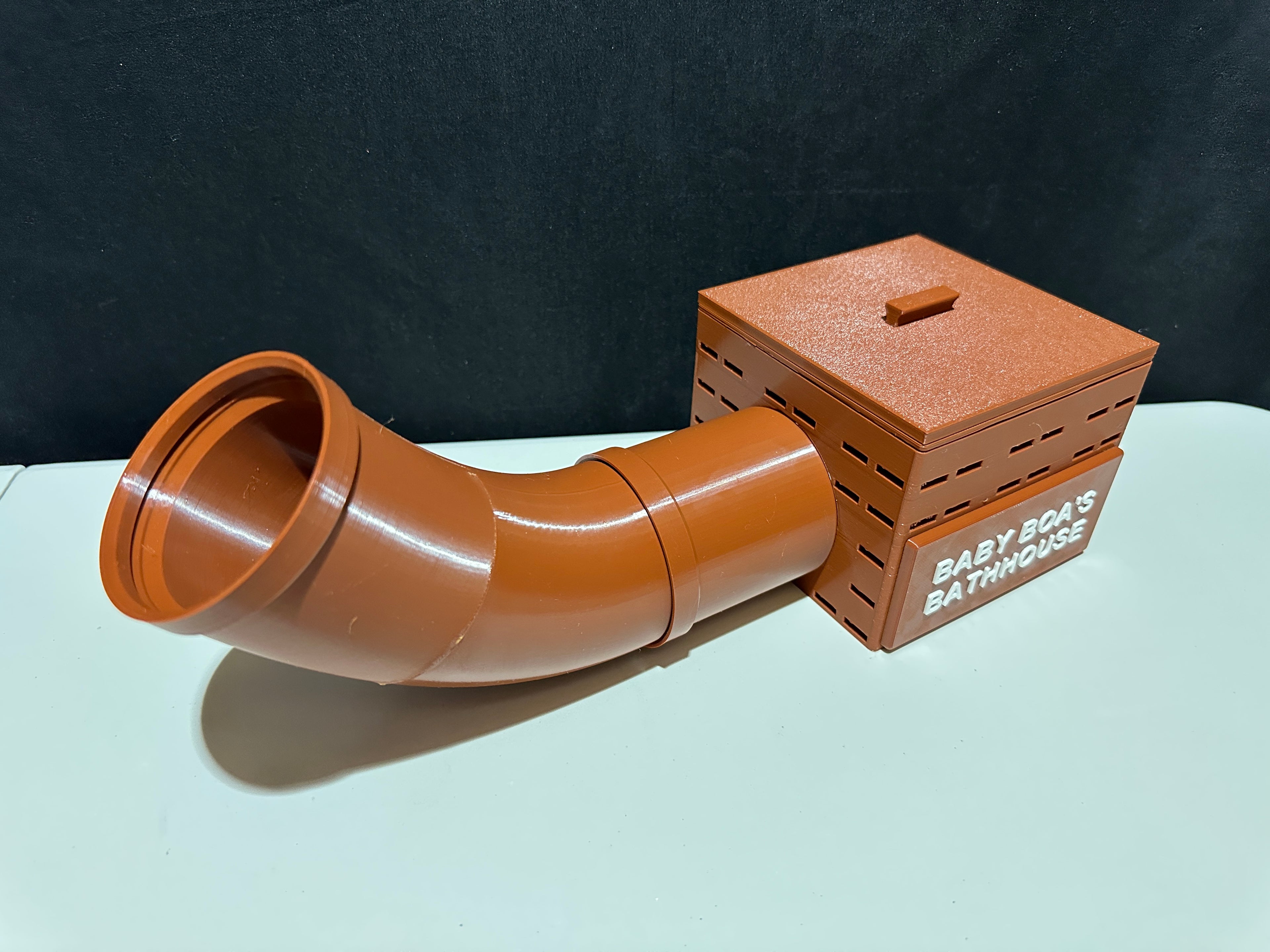 Underground Humid Hide for Reptiles with Modular Tunnels – Buried Hide for Shedding Support