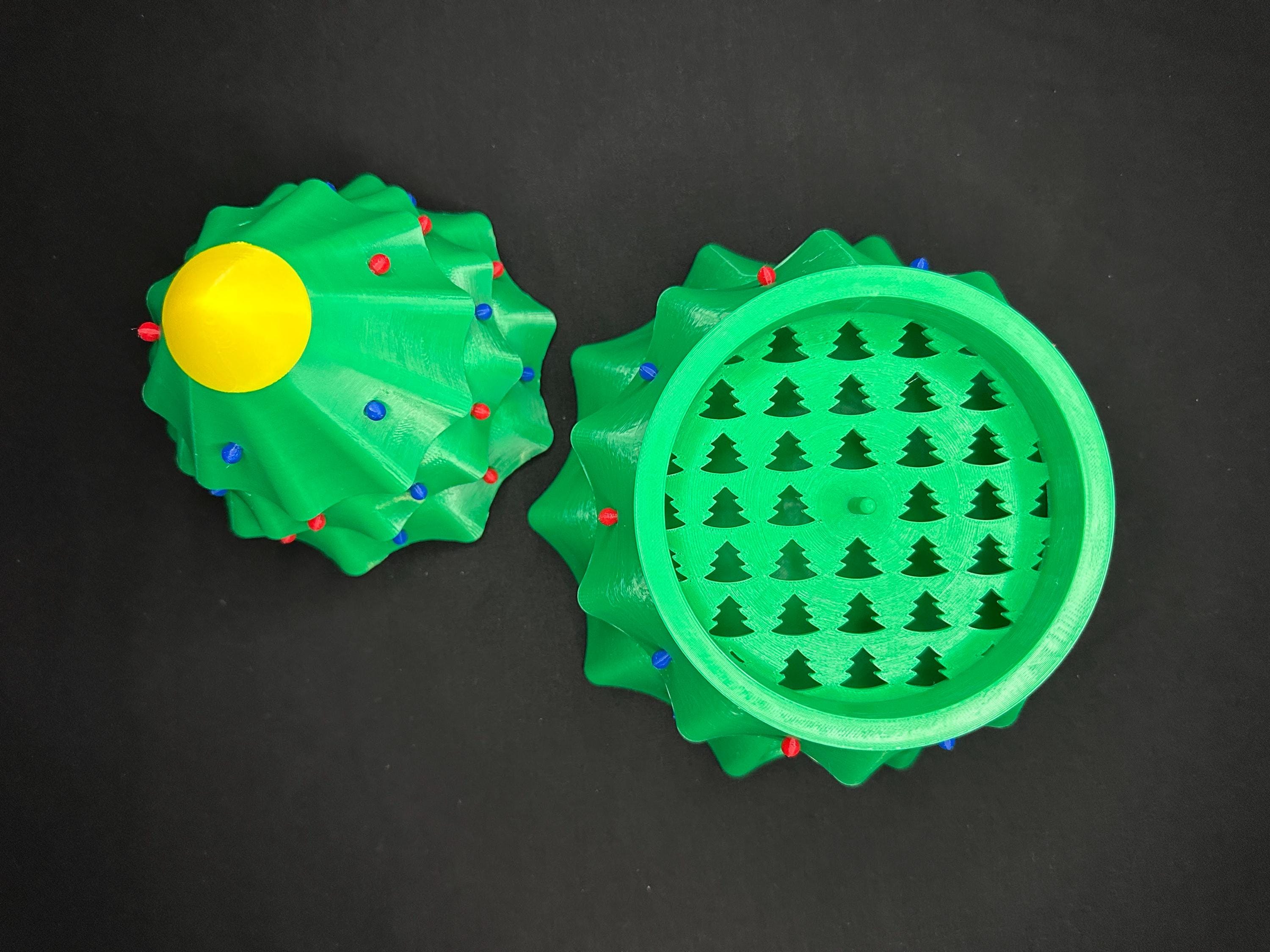 Christmas Tree Humid Hide for Reptiles – Festive Holiday Terrarium Decor with Shedding Support